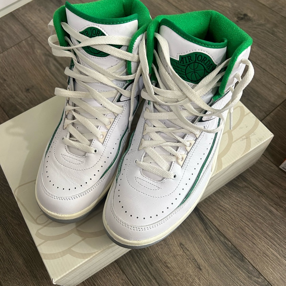 Air jordan retro 2